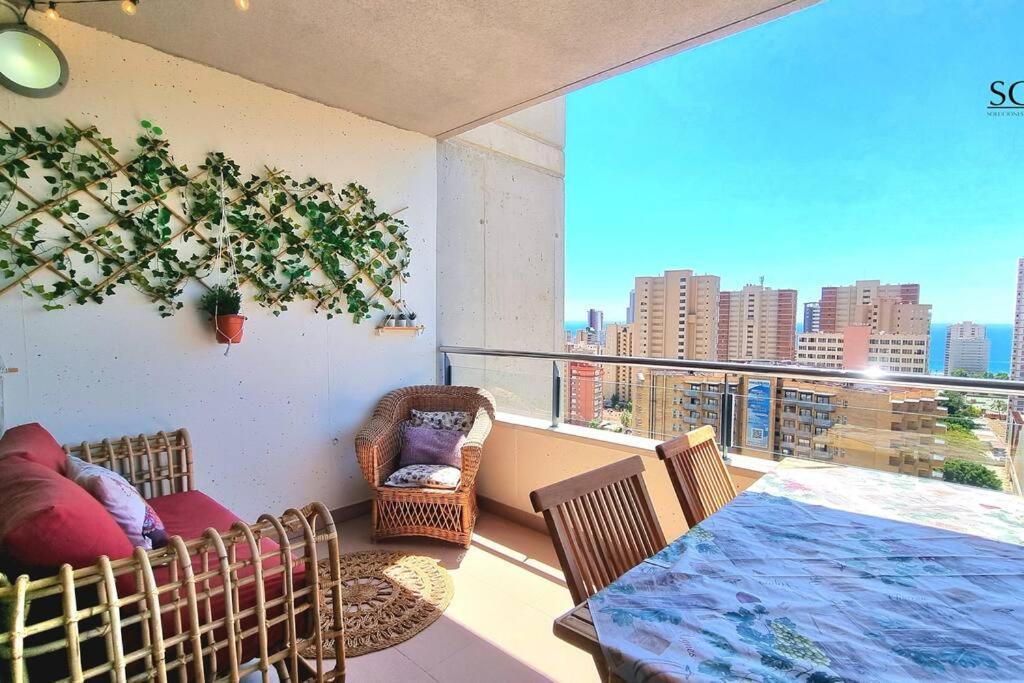 Terraza Chill Out! Torres D' Oboe Apartment Benidorm Ngoại thất bức ảnh