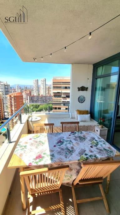 Terraza Chill Out! Torres D' Oboe Apartment Benidorm Ngoại thất bức ảnh